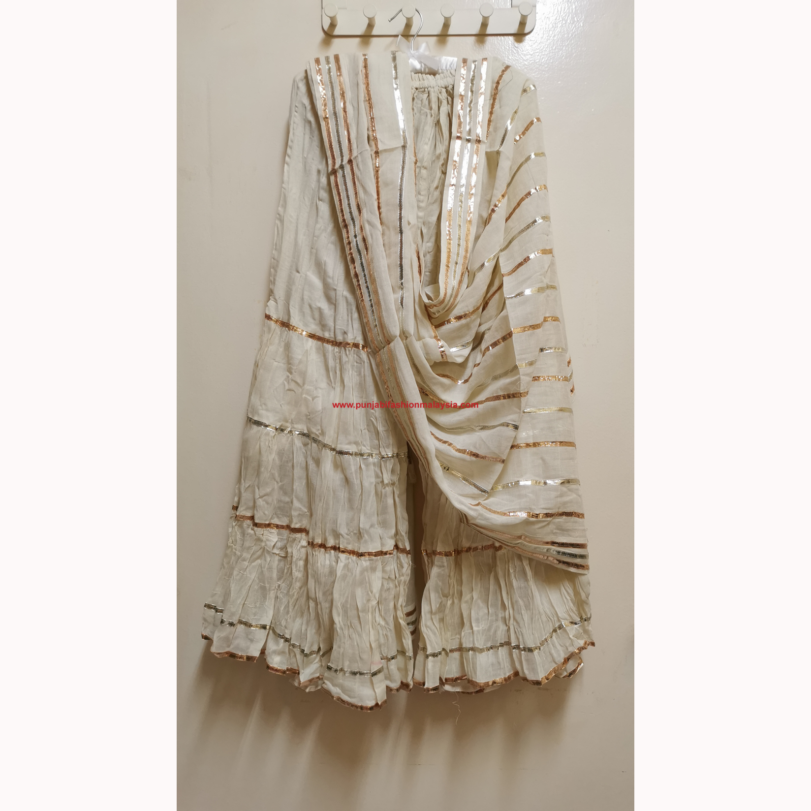 cat-off-white-sharara.png